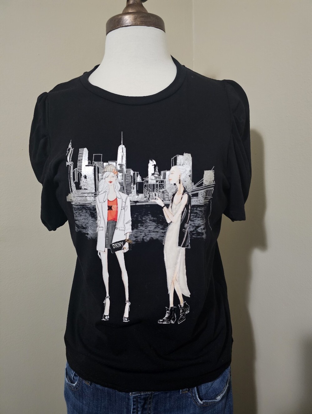 Pretty Graphic Casual Top